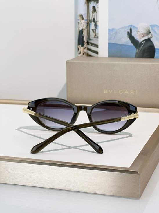 Picture of Bvlgari Sunglasses _SKUfw77796107fw